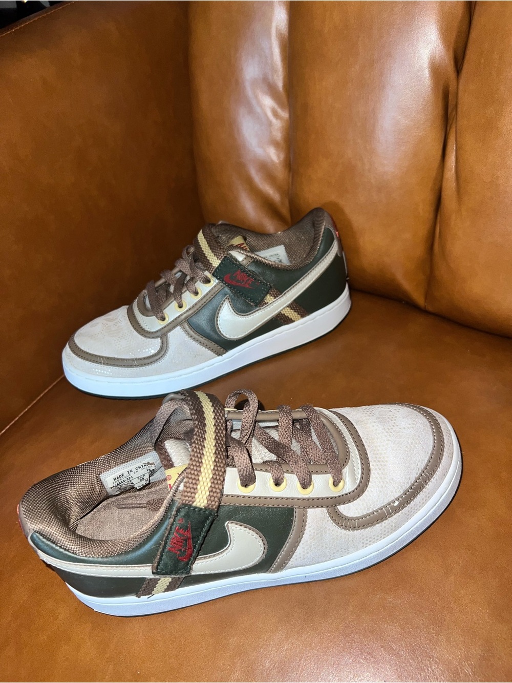 Nike Vandal Low sneakers women’s size 8